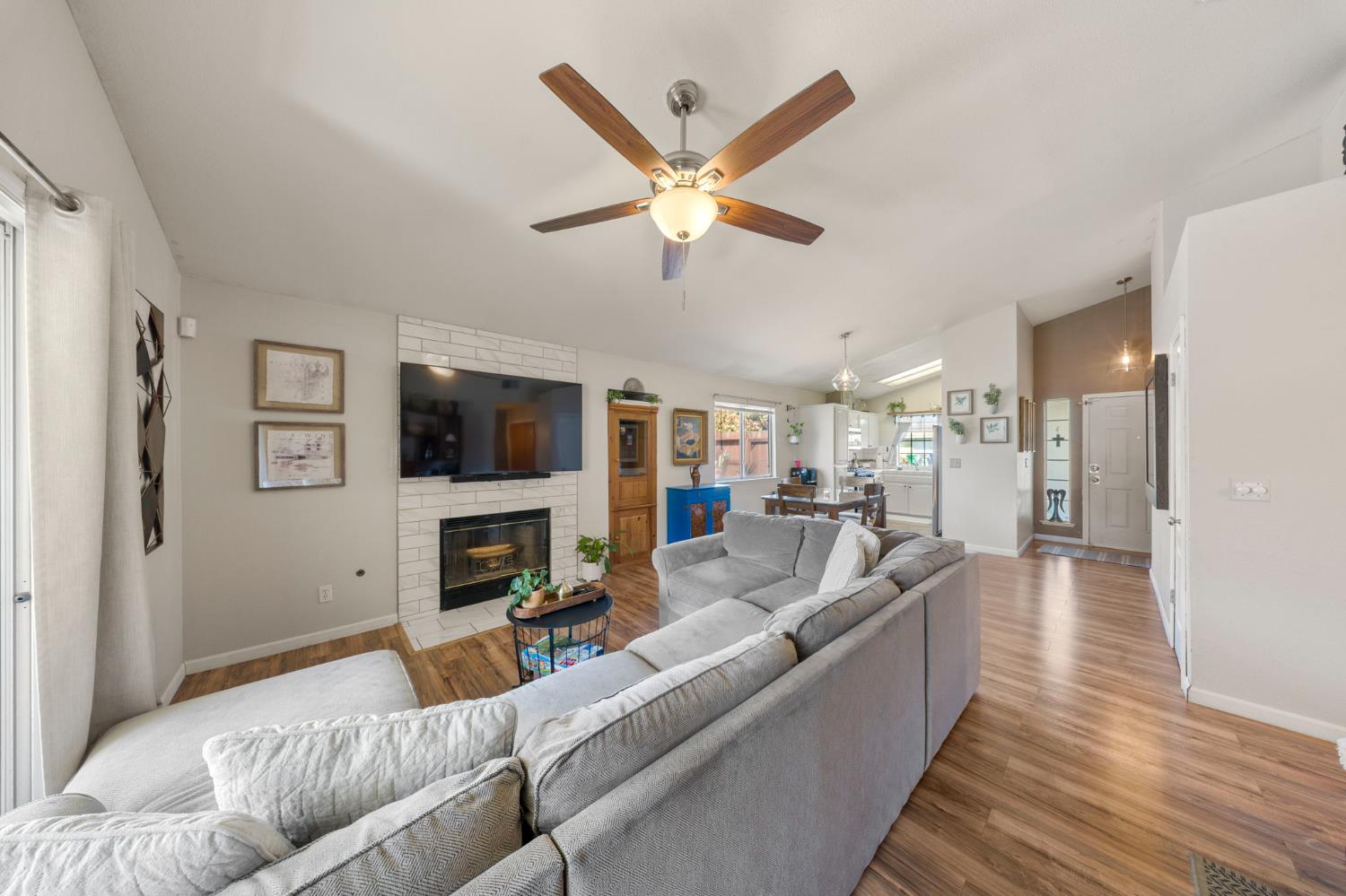 2551 7th St, Atwater, CA 95301