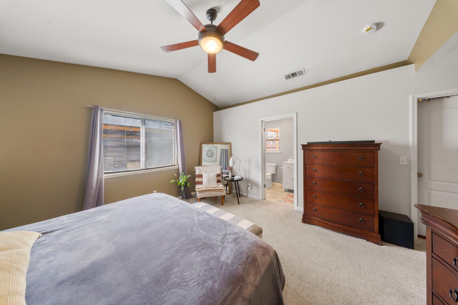 2551 7th St, Atwater, CA 95301