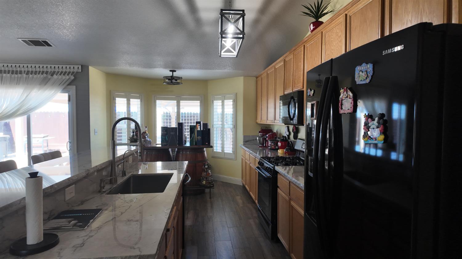 1029 Chenin Blanc St, Los Banos, CA 93635