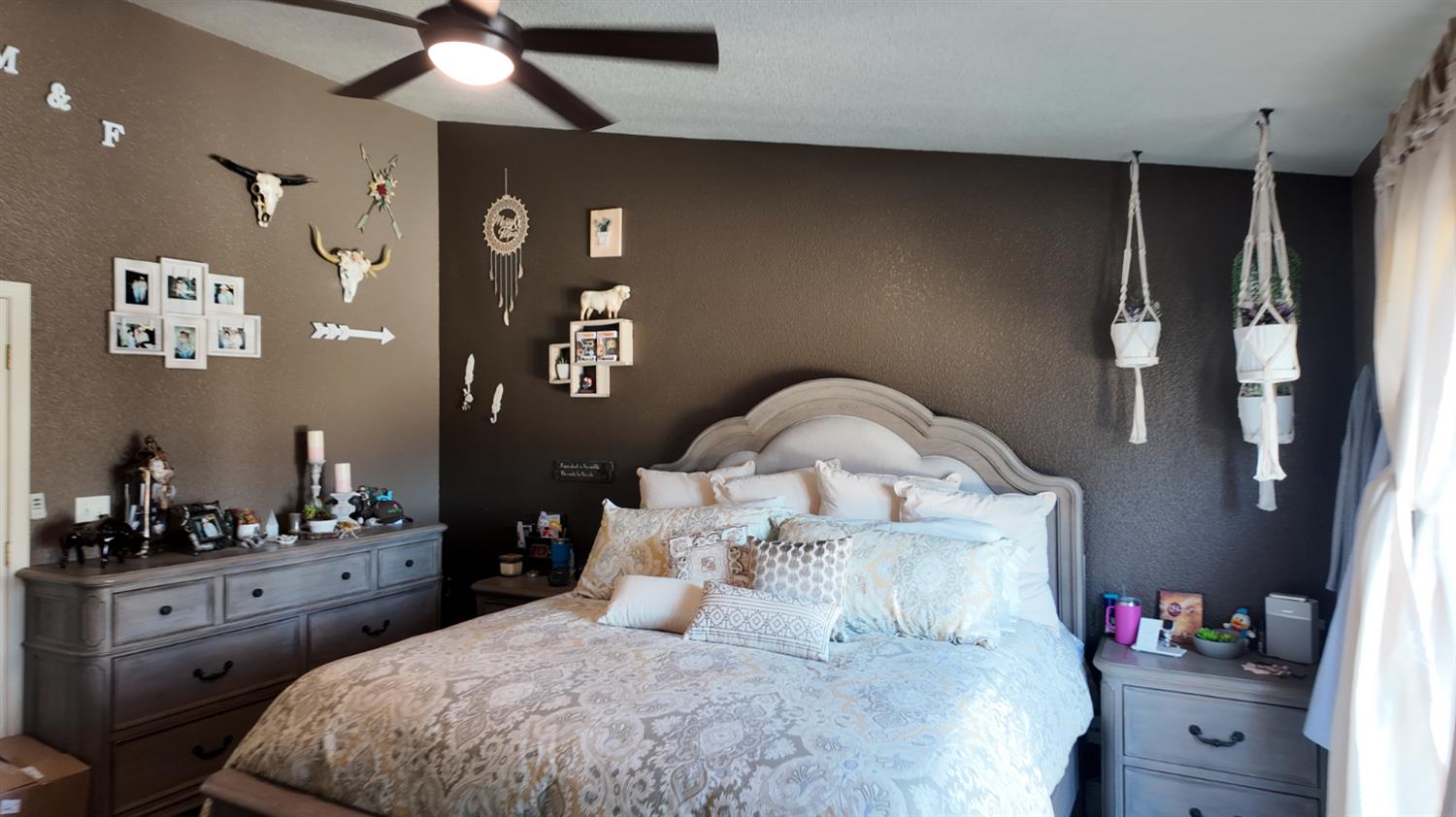 1029 Chenin Blanc St, Los Banos, CA 93635