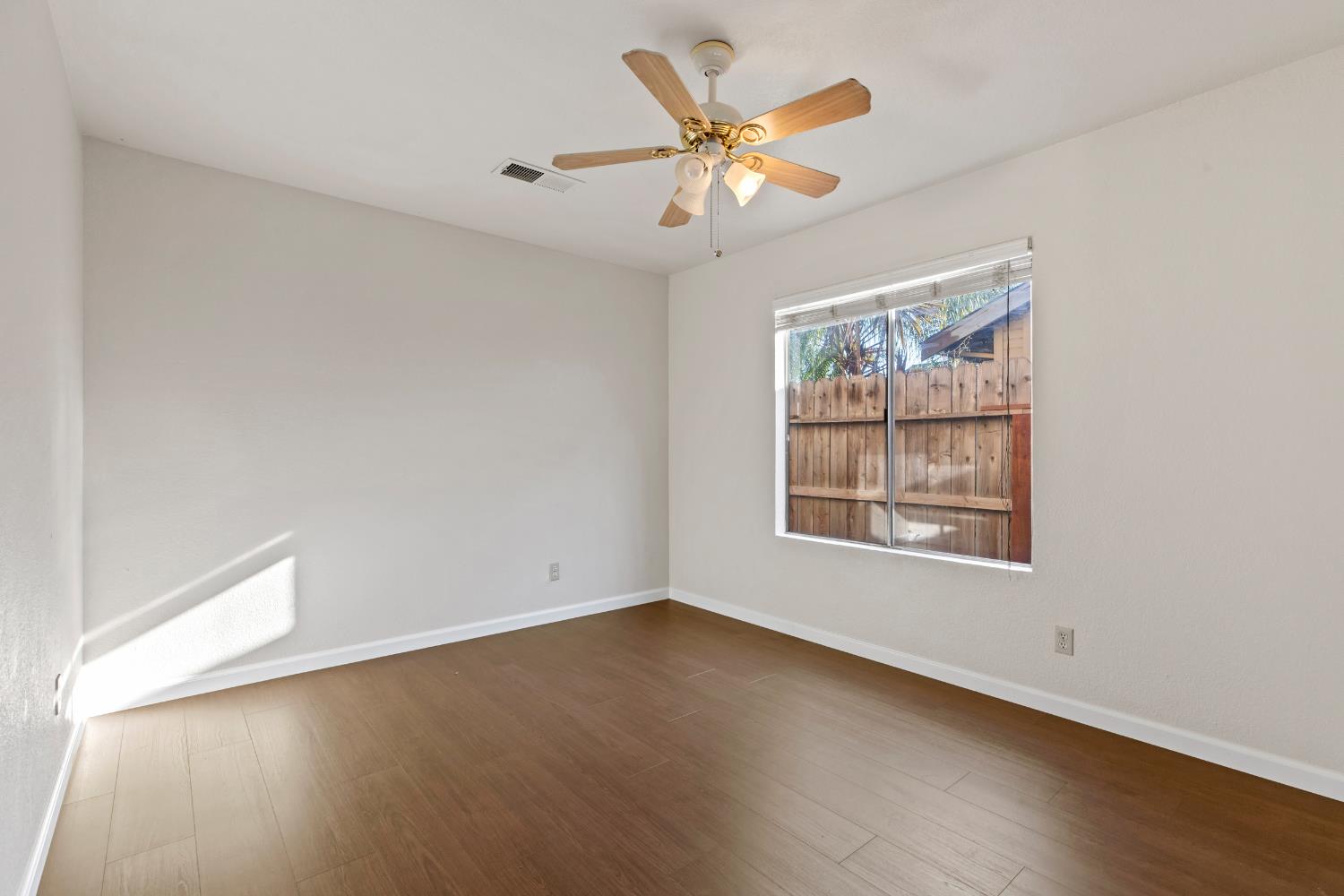 2812 Roswell Way, Ceres, CA 95307