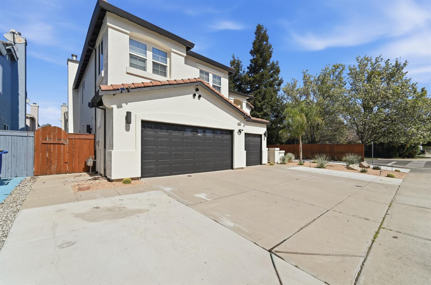3417 Hillglen Ave, Modesto, CA 95355