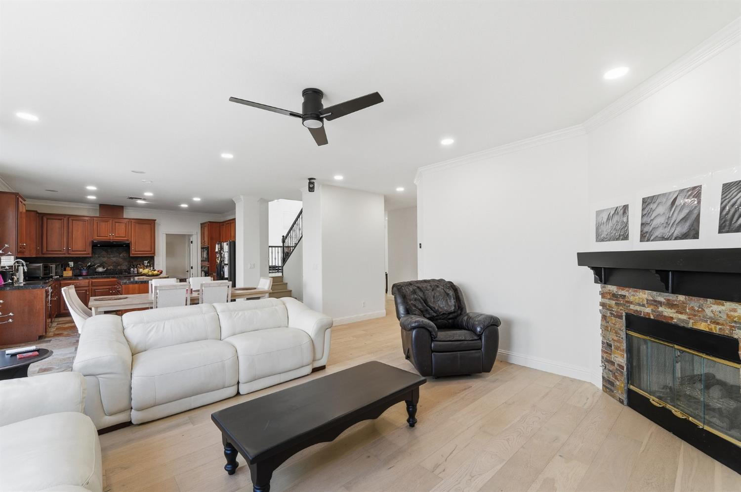 3417 Hillglen Ave, Modesto, CA 95355