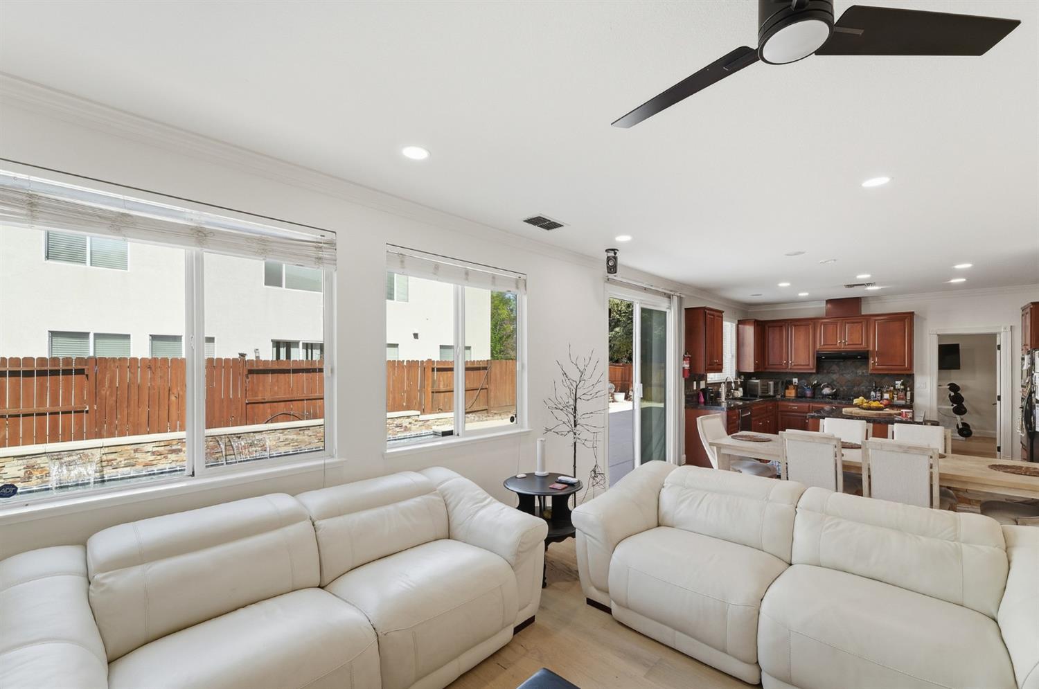 3417 Hillglen Ave, Modesto, CA 95355