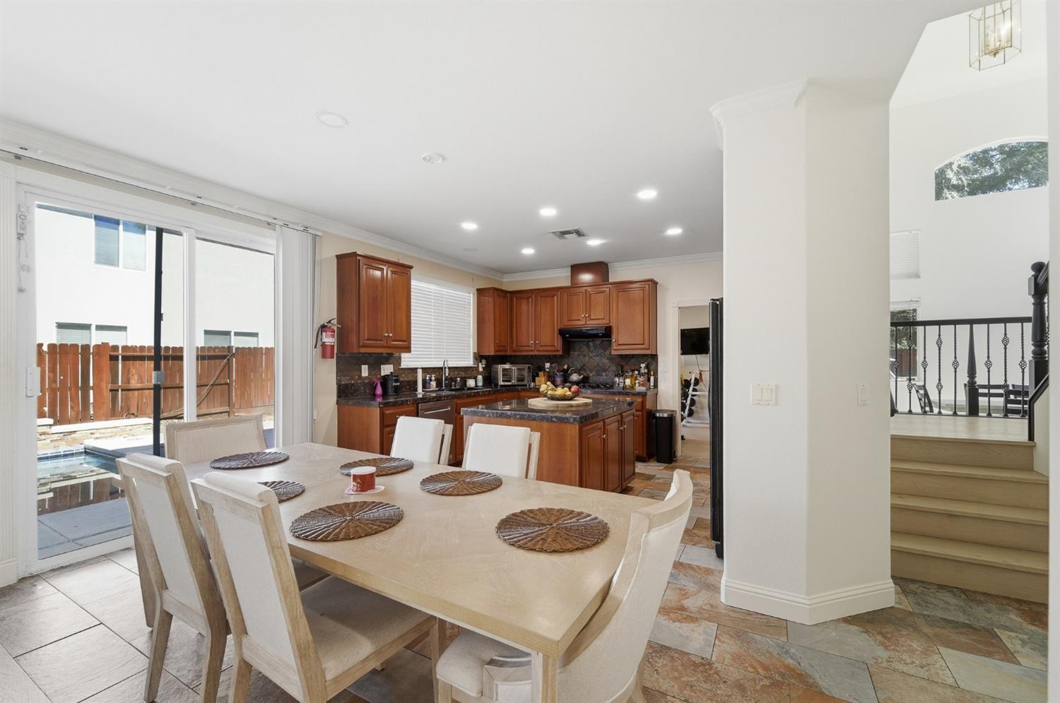 3417 Hillglen Ave, Modesto, CA 95355