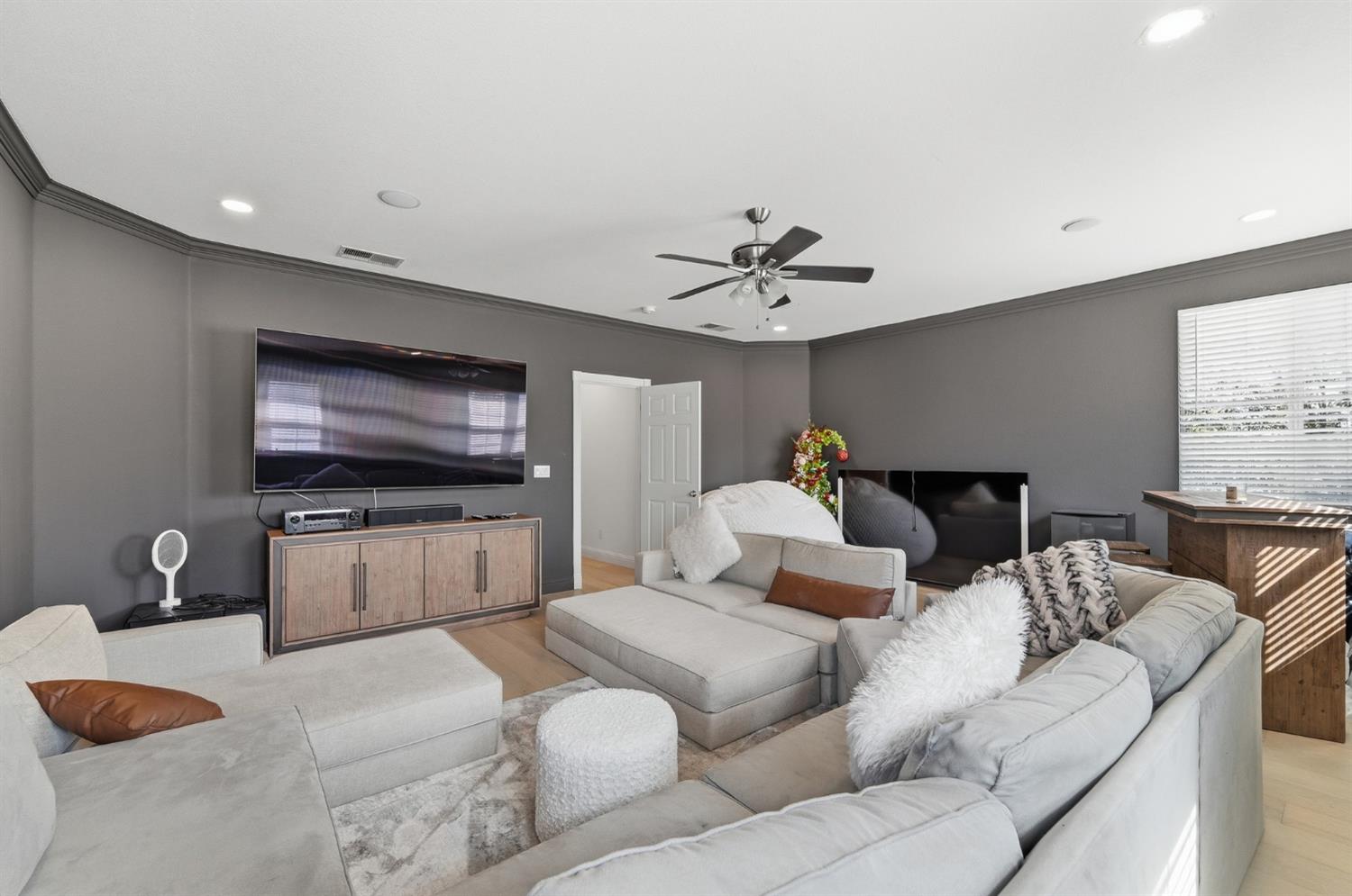 3417 Hillglen Ave, Modesto, CA 95355