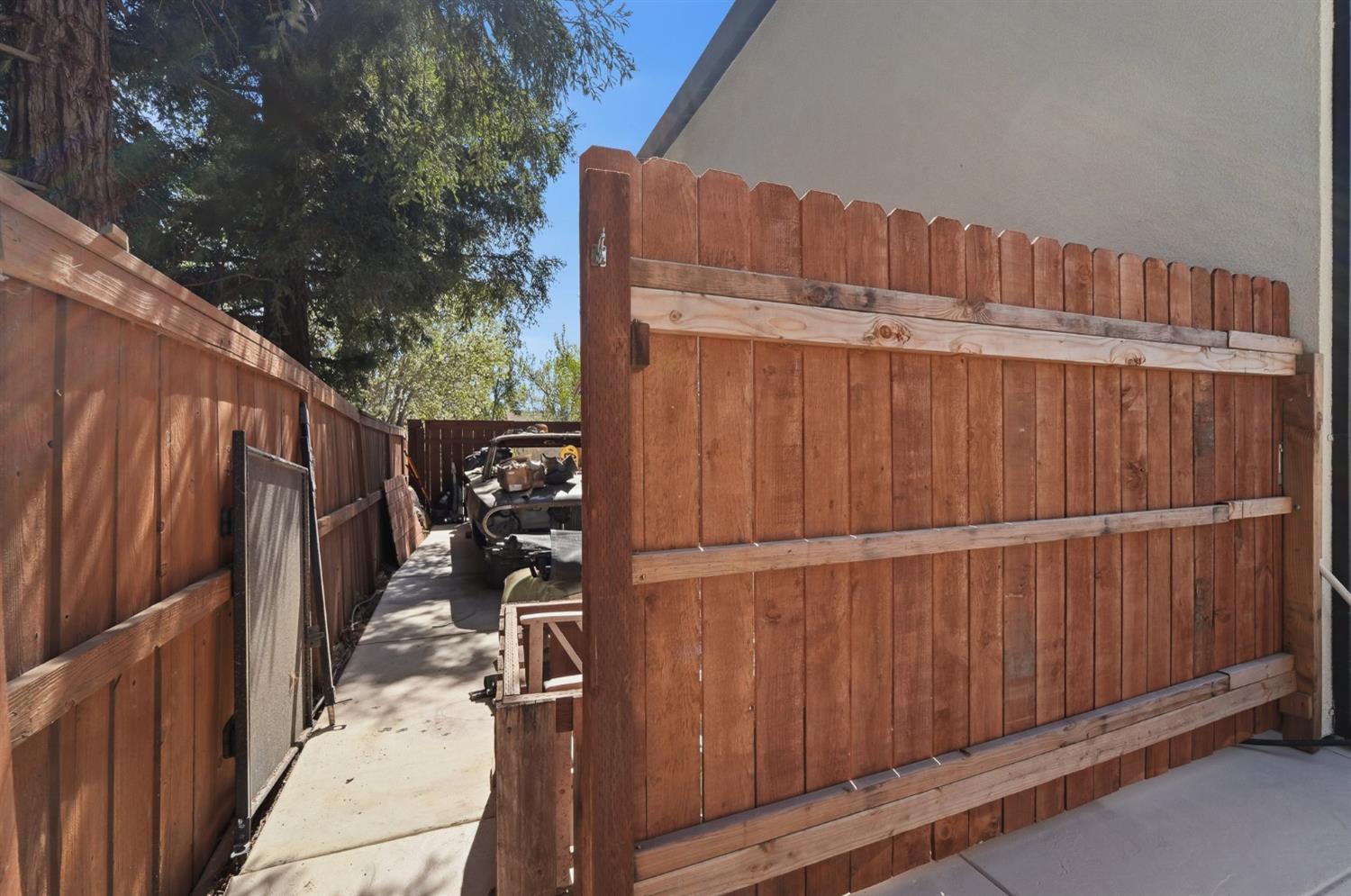 3417 Hillglen Ave, Modesto, CA 95355