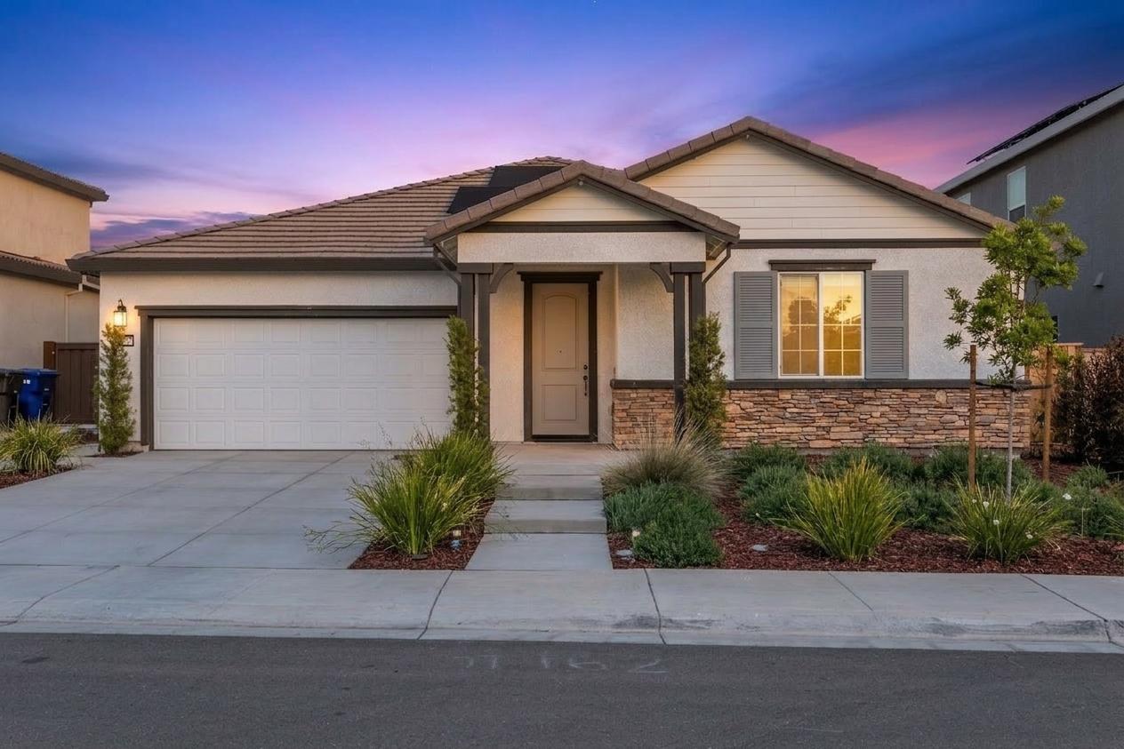 2209 Greenhorn Rd, Patterson, CA 95363