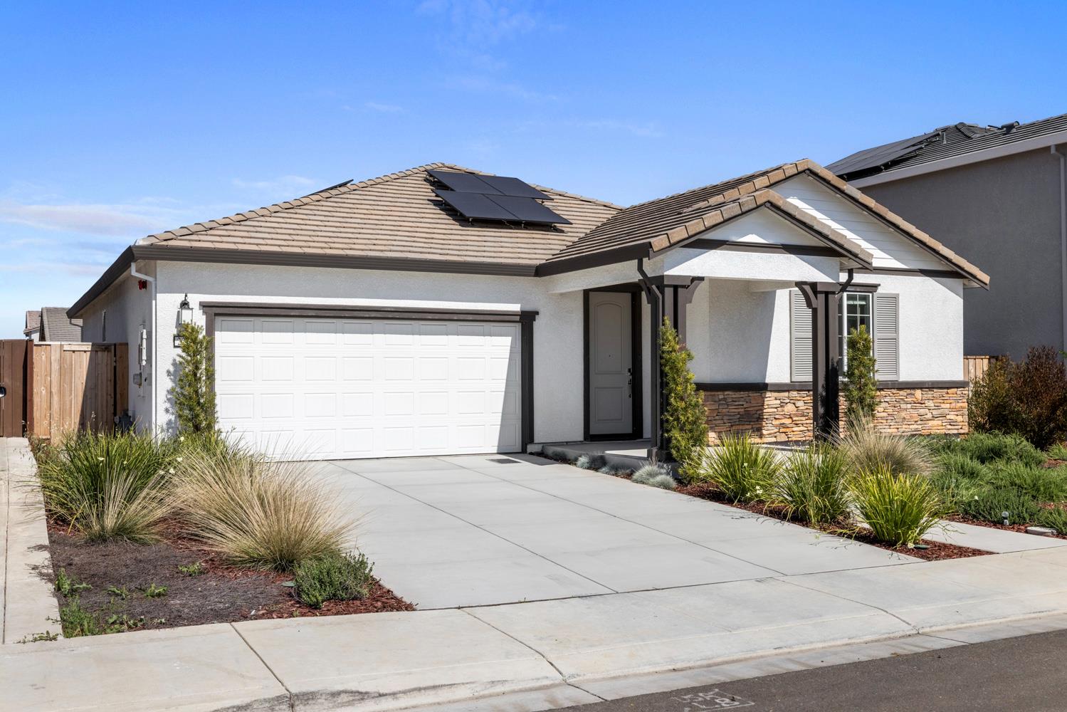 2209 Greenhorn Rd, Patterson, CA 95363