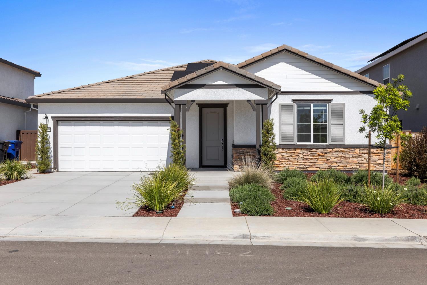 2209 Greenhorn Rd, Patterson, CA 95363