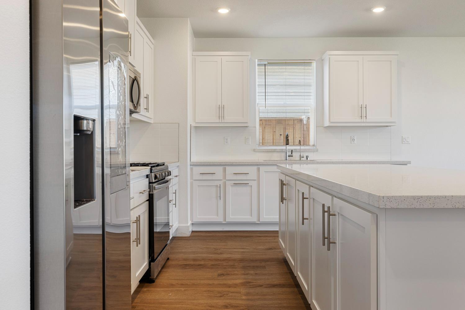 2209 Greenhorn Rd, Patterson, CA 95363