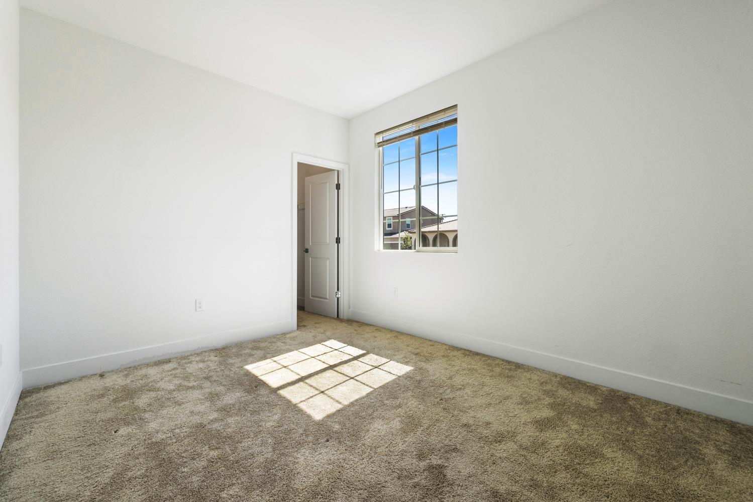 2209 Greenhorn Rd, Patterson, CA 95363