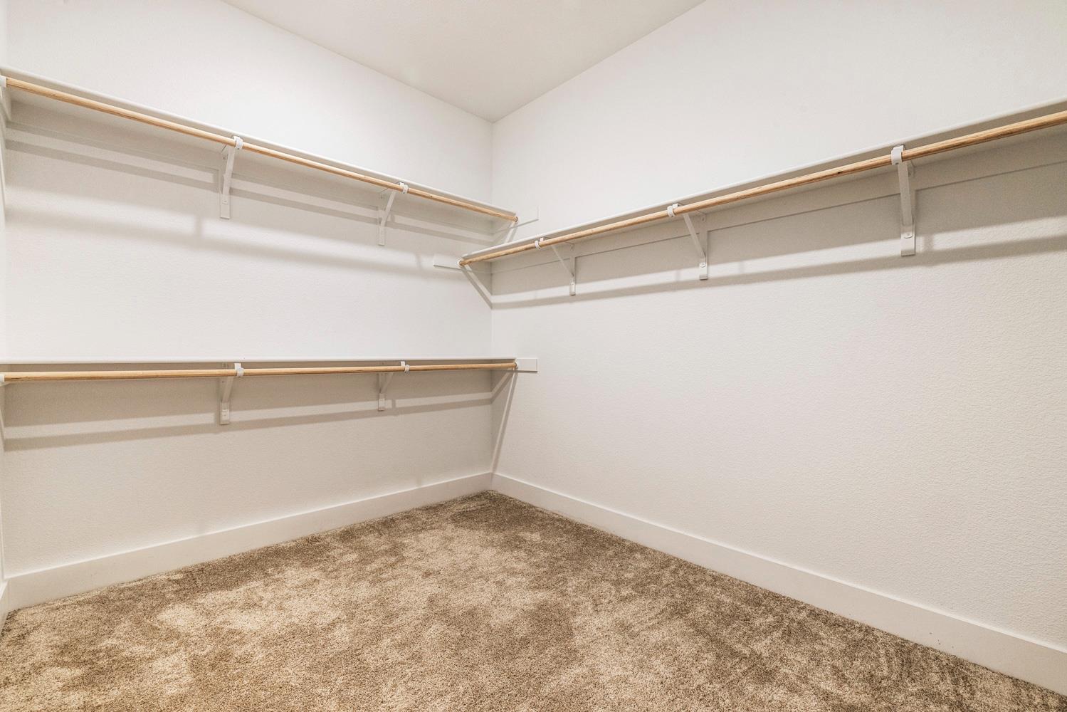 2209 Greenhorn Rd, Patterson, CA 95363