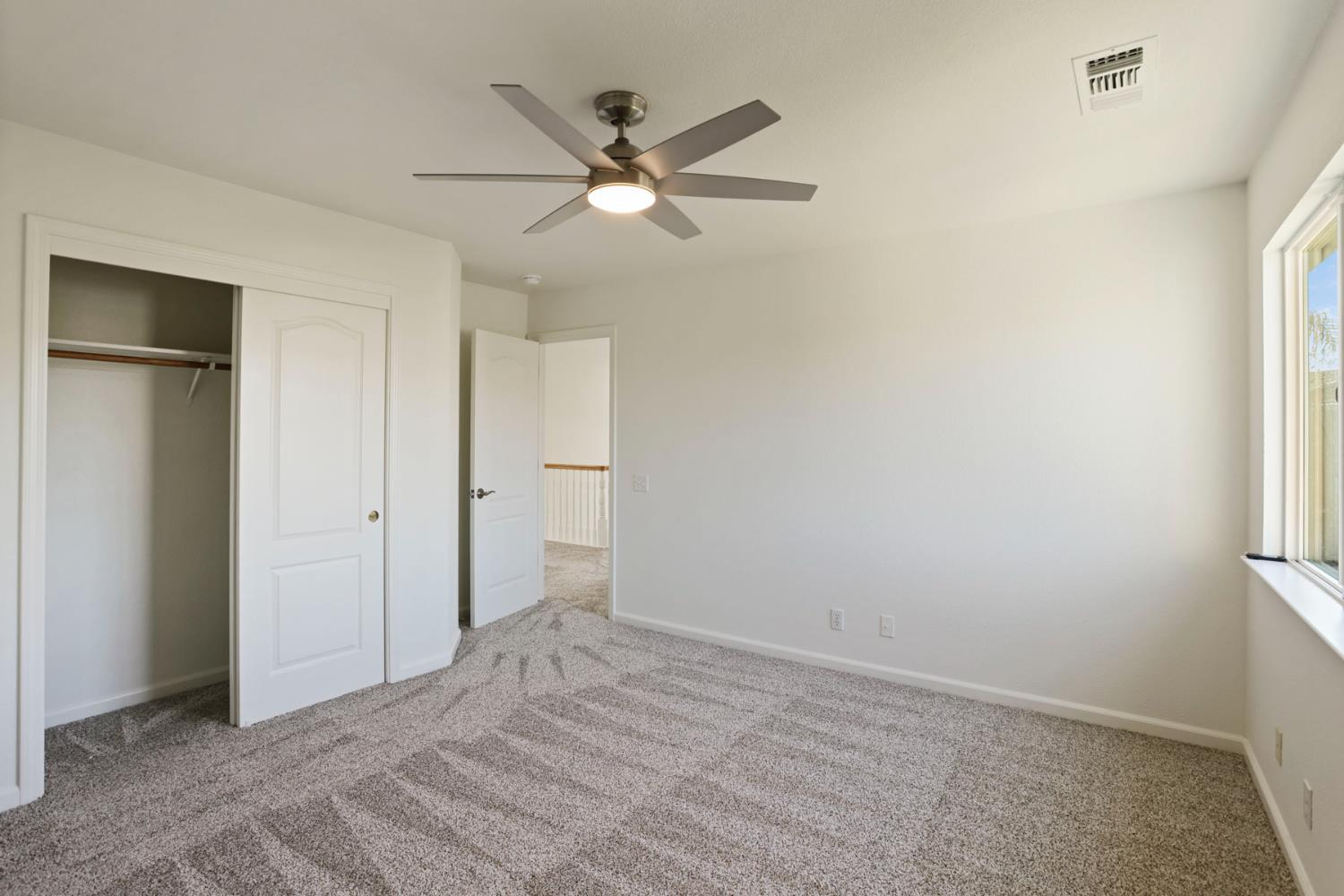 250 Fragrance St, Manteca, CA 95337