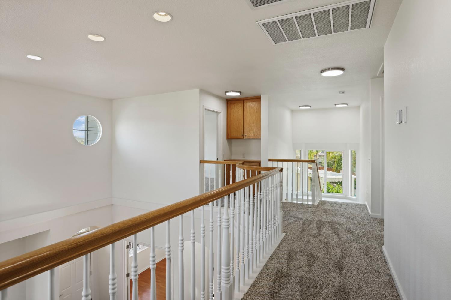 250 Fragrance St, Manteca, CA 95337