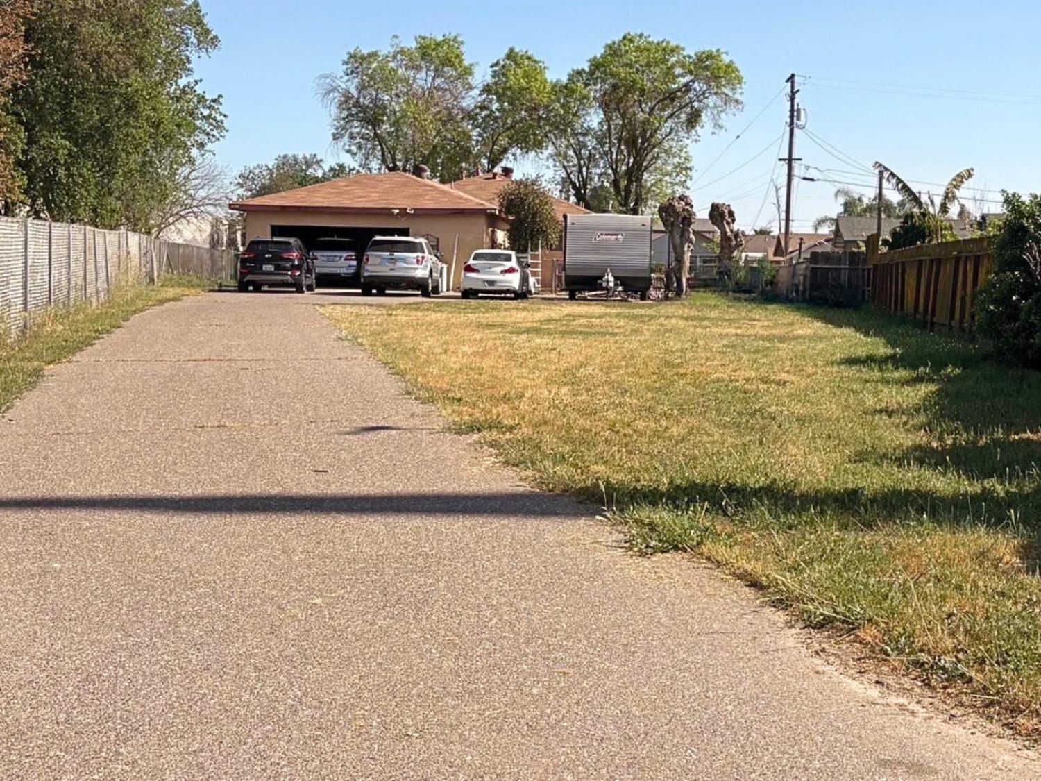 16316 Hilltop, Delhi, CA 95315