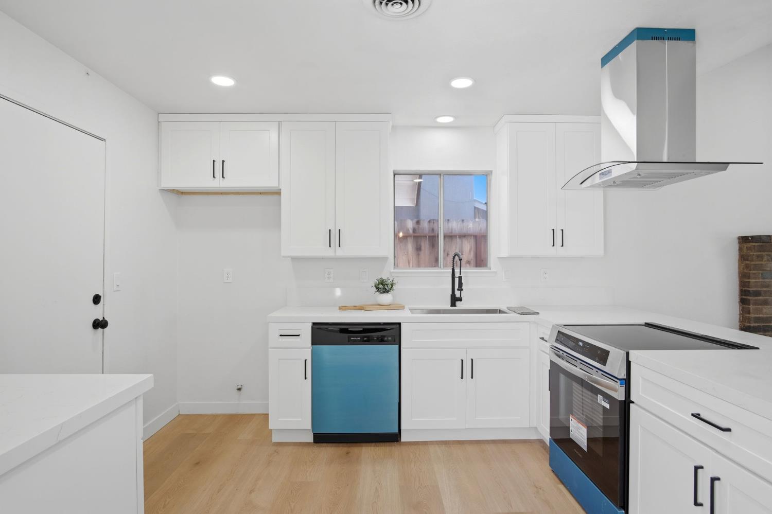 1051 Hysell Ct, Turlock, CA 95380