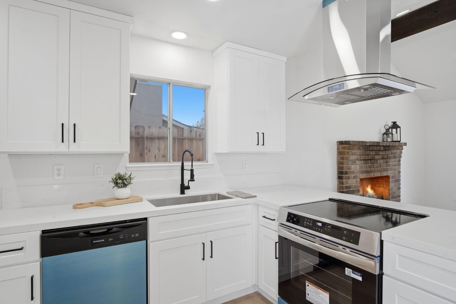 1051 Hysell Ct, Turlock, CA 95380