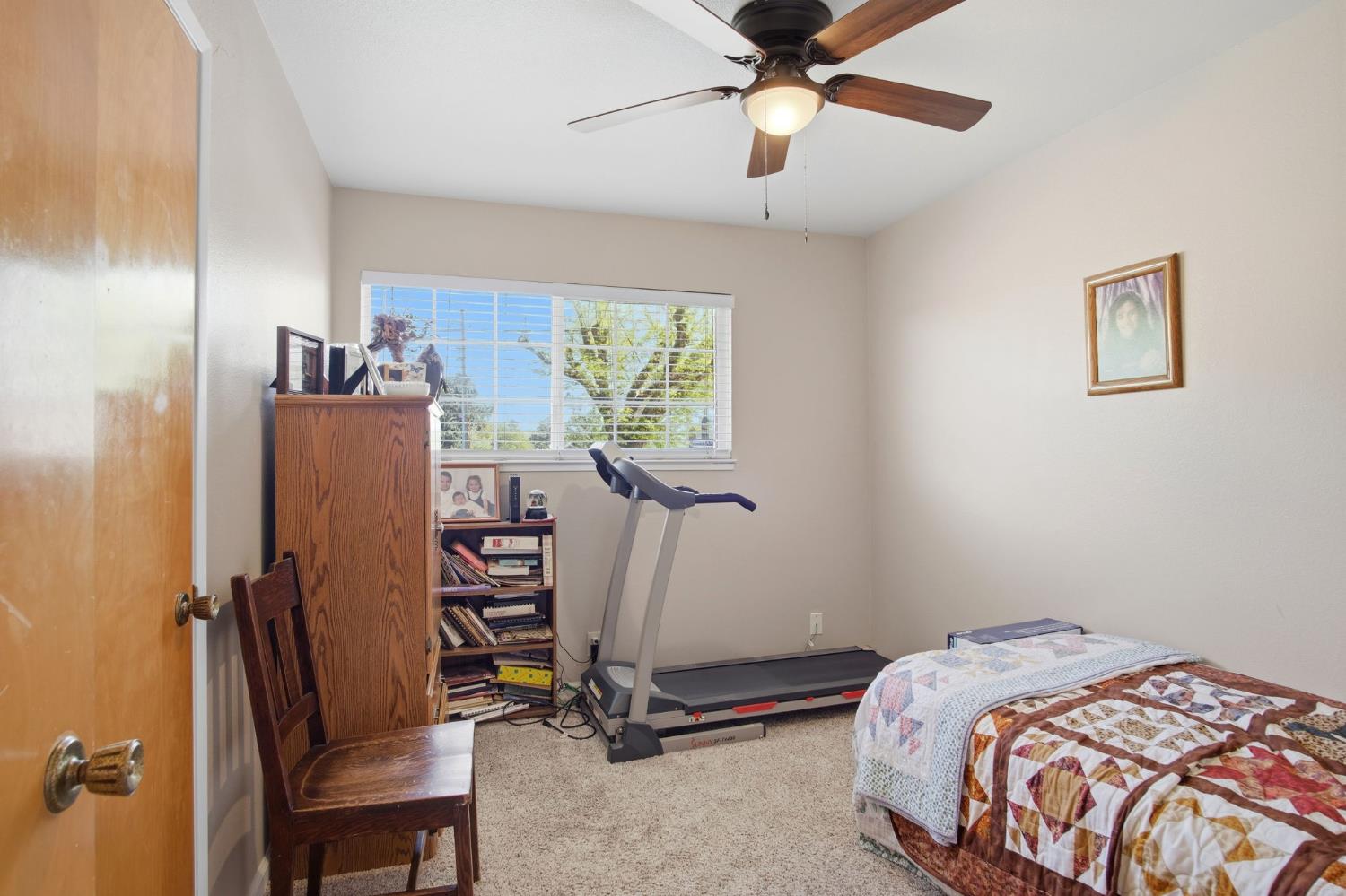 647 Ward Ave, Patterson, CA 95363