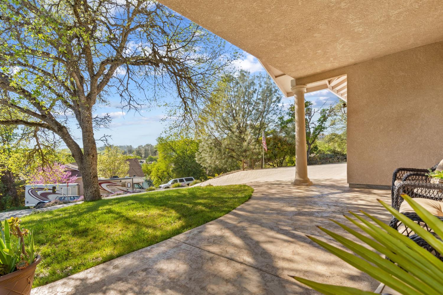 217 Poker Flat Rd, Copperopolis, CA 95228