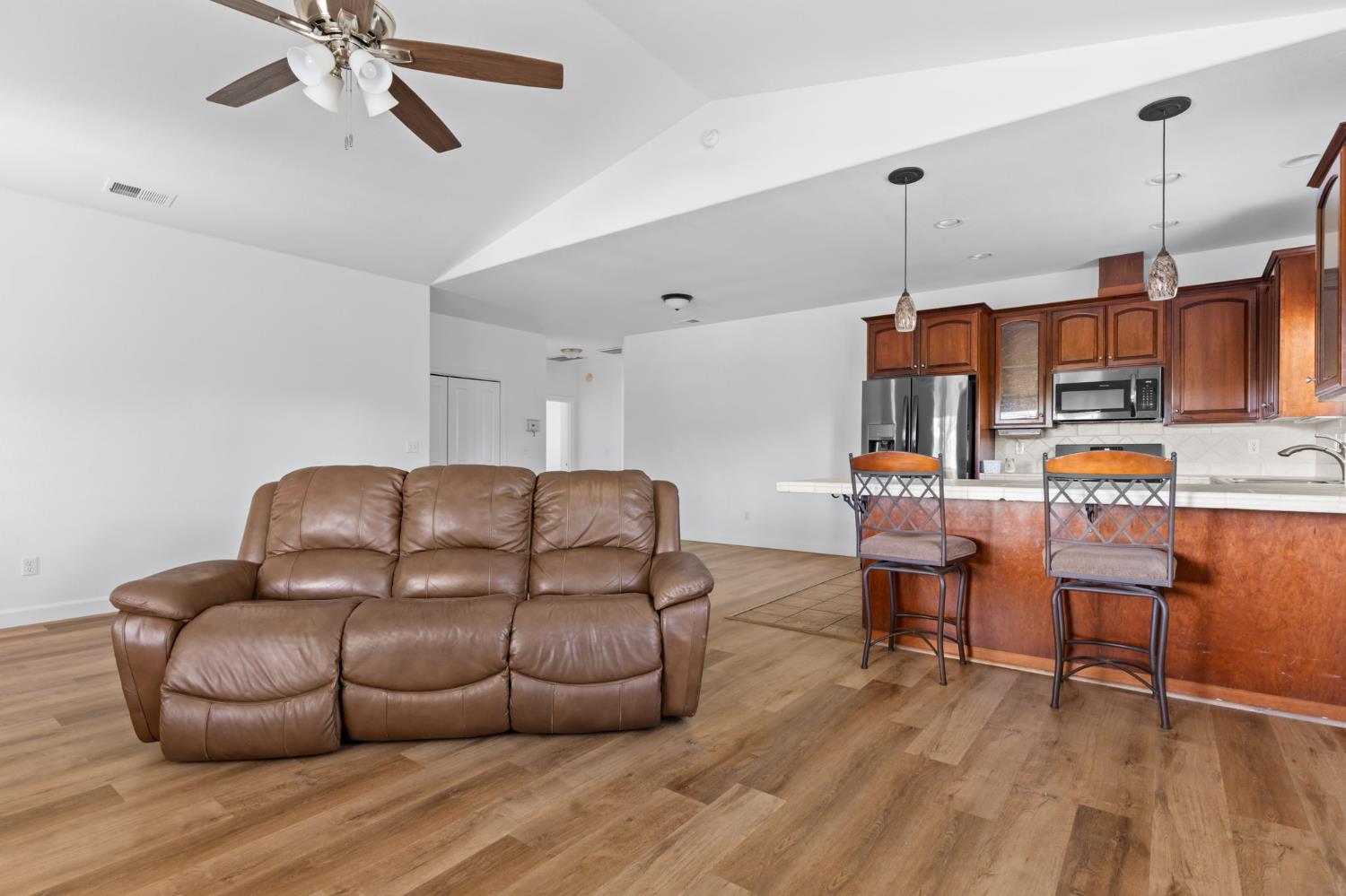 217 Poker Flat Rd, Copperopolis, CA 95228