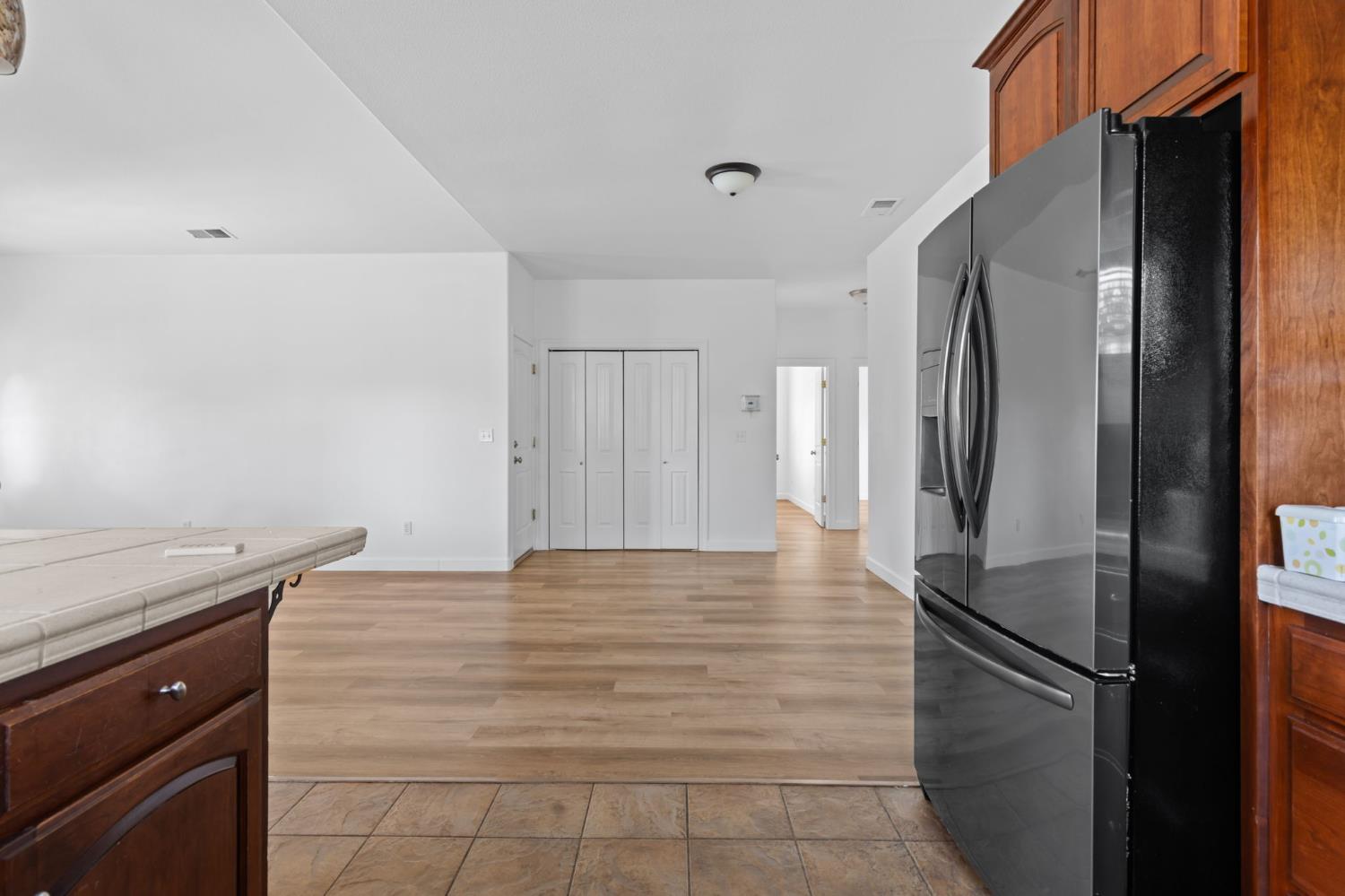 217 Poker Flat Rd, Copperopolis, CA 95228