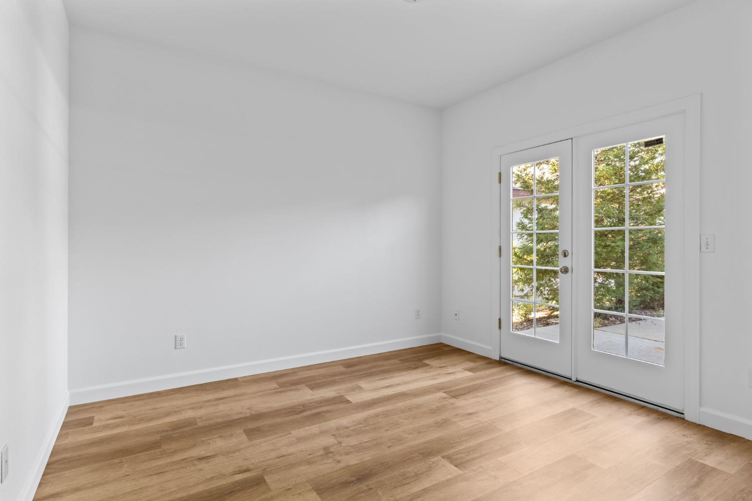 217 Poker Flat Rd, Copperopolis, CA 95228