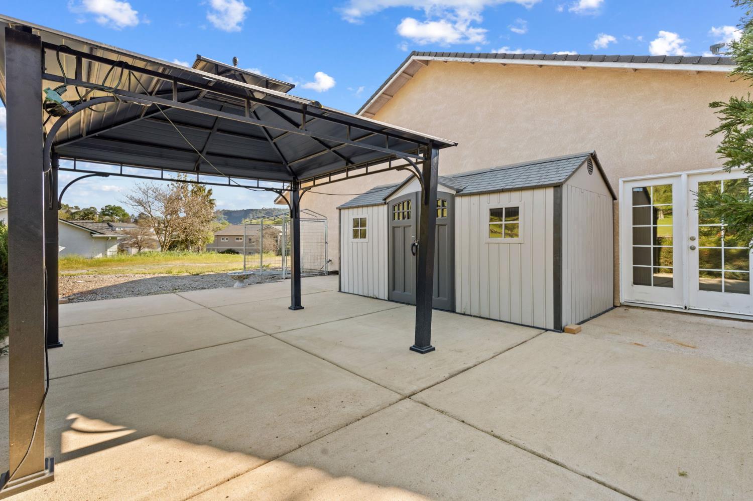 217 Poker Flat Rd, Copperopolis, CA 95228