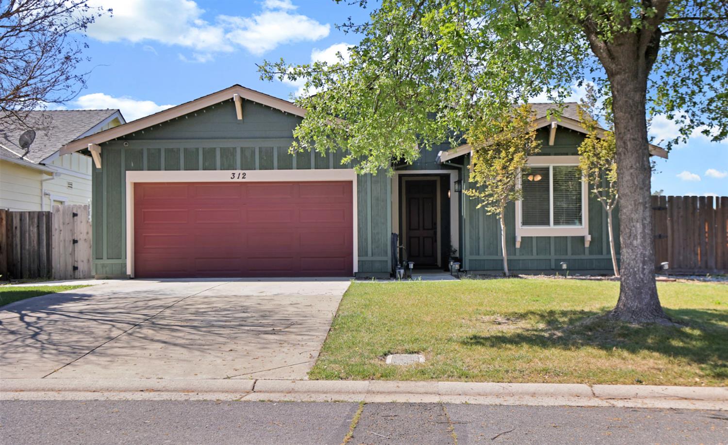 312 Copper Crest Dr, Copperopolis, CA 95228