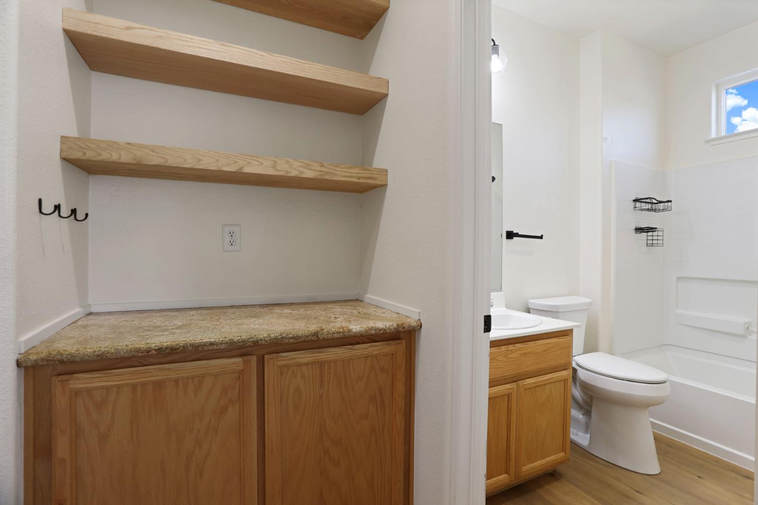 312 Copper Crest Dr, Copperopolis, CA 95228