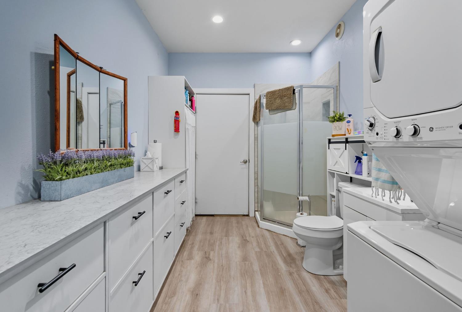 880 Root Rd, Modesto, CA 95357