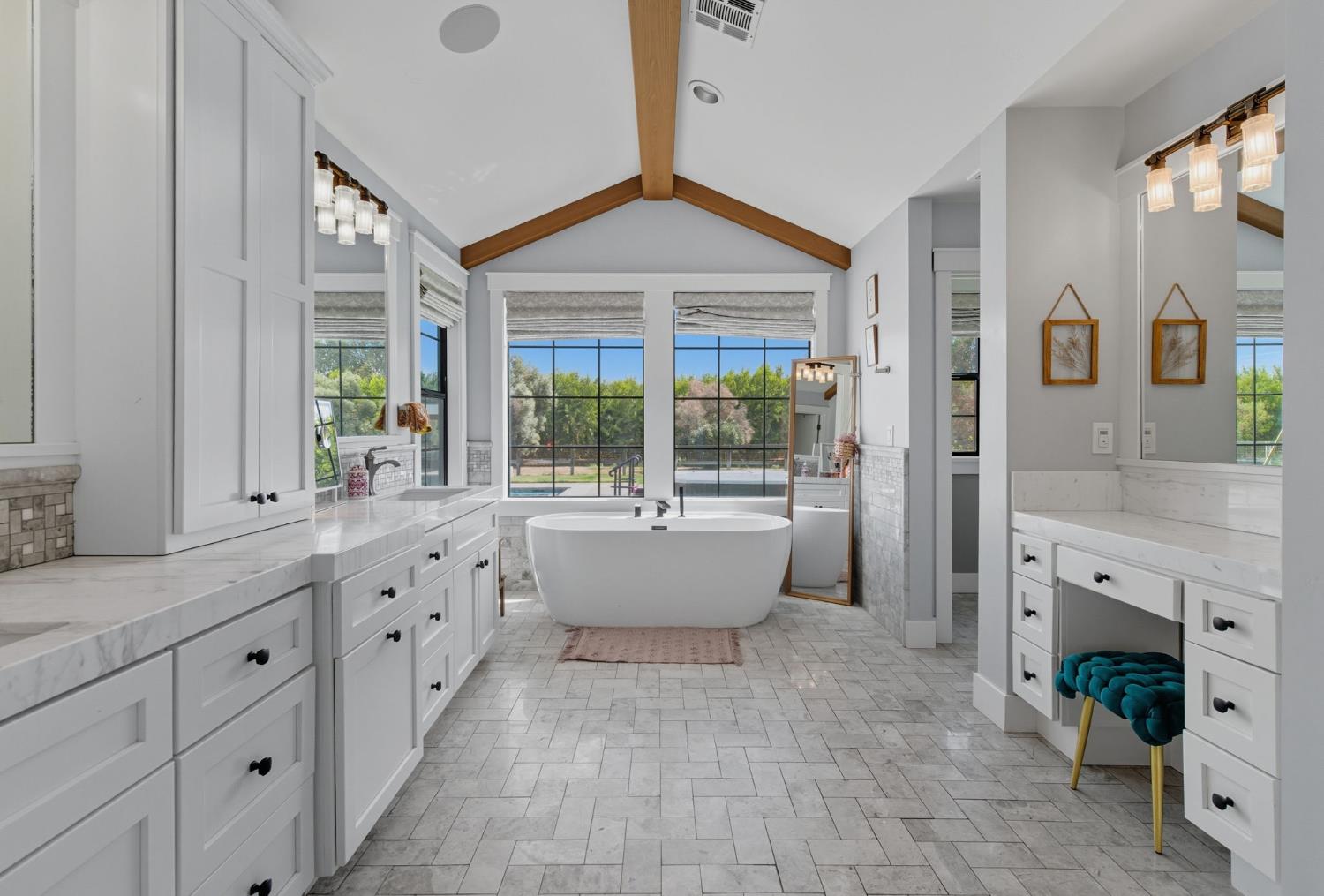 5601 Garst Rd, Modesto, CA 95357