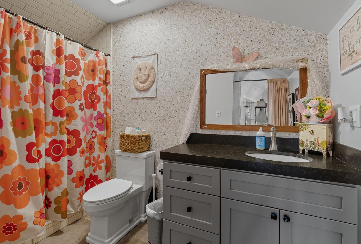 5601 Garst Rd, Modesto, CA 95357