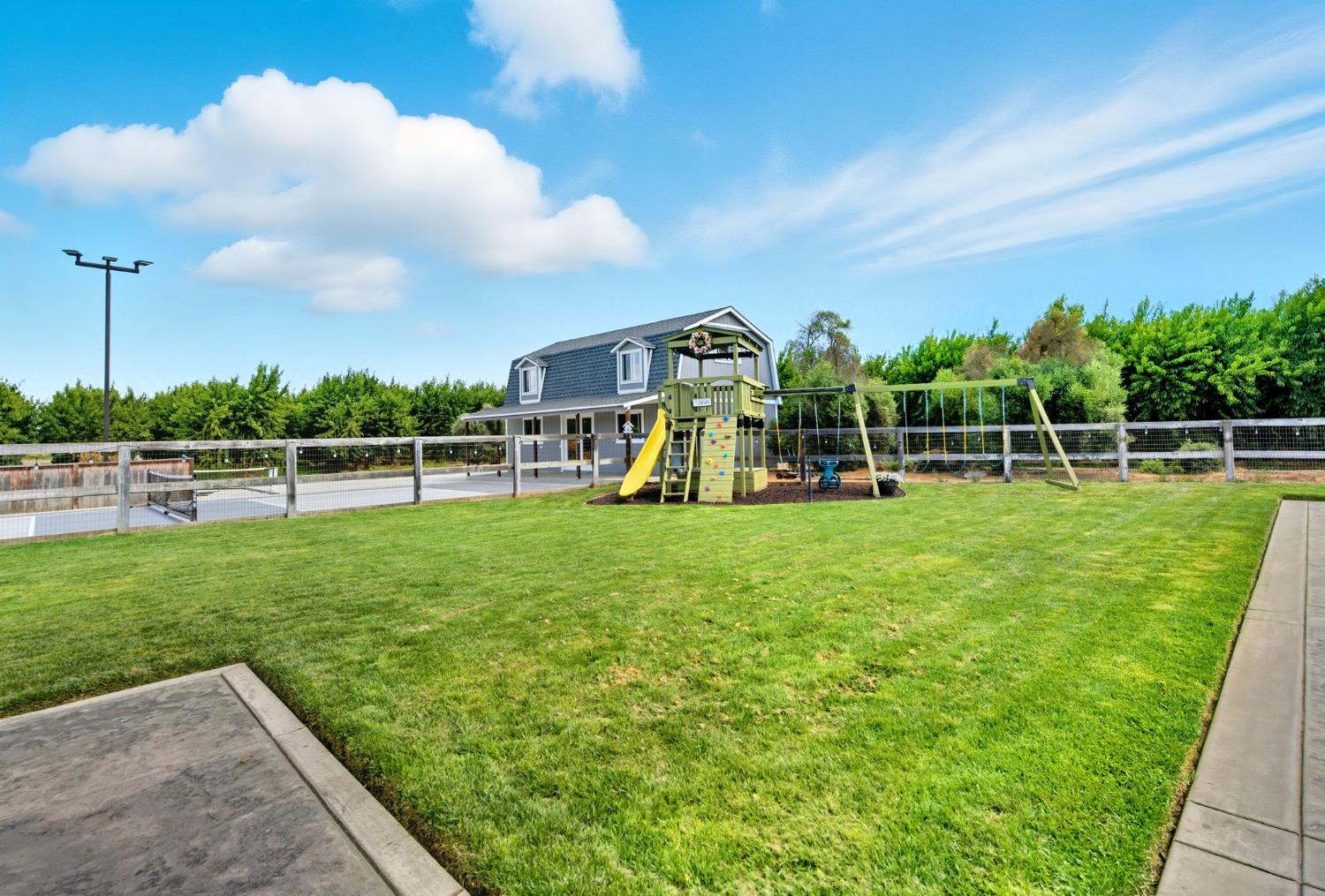 5601 Garst Rd, Modesto, CA 95357