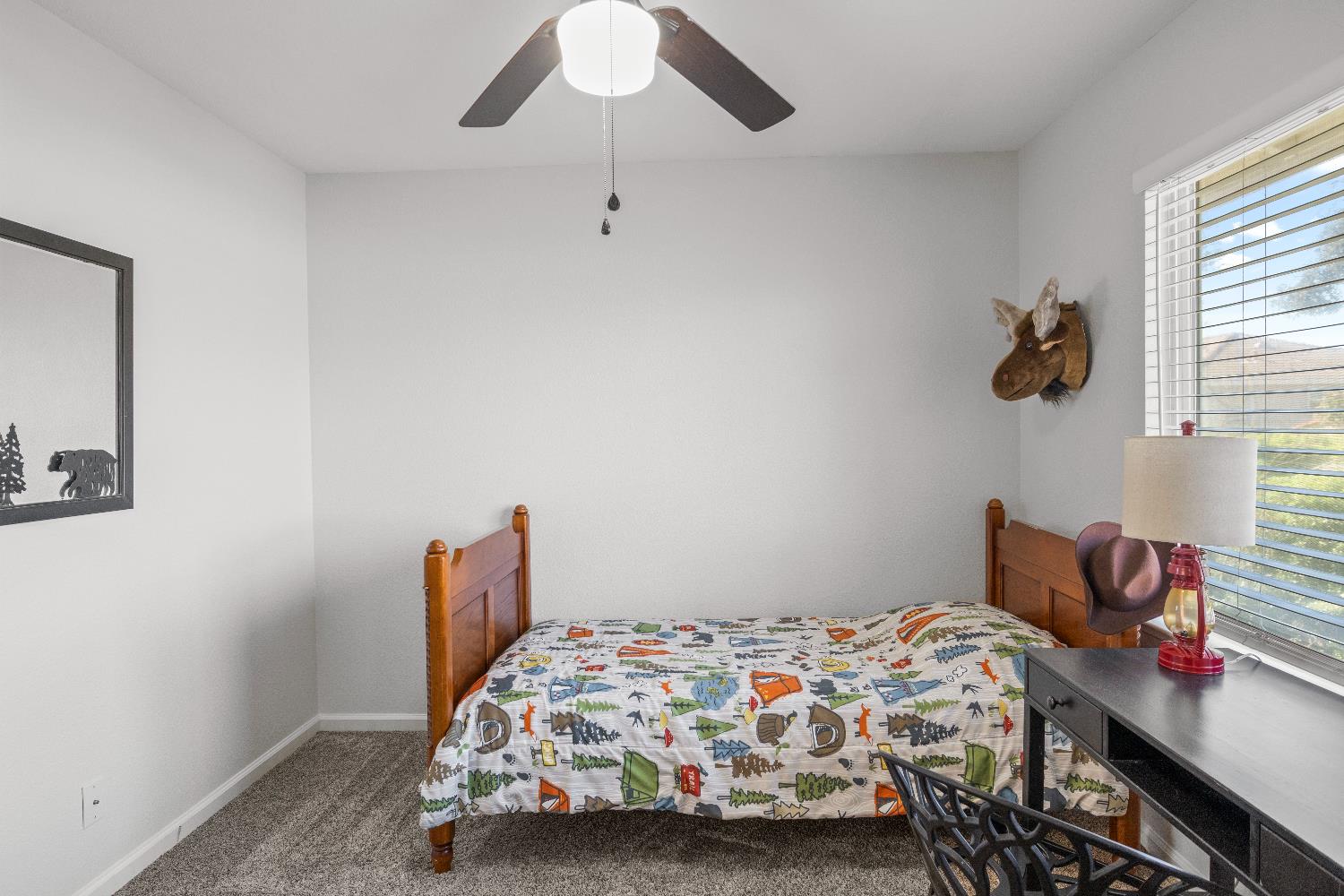 637 Rebekah Ct, Ripon, CA 95366