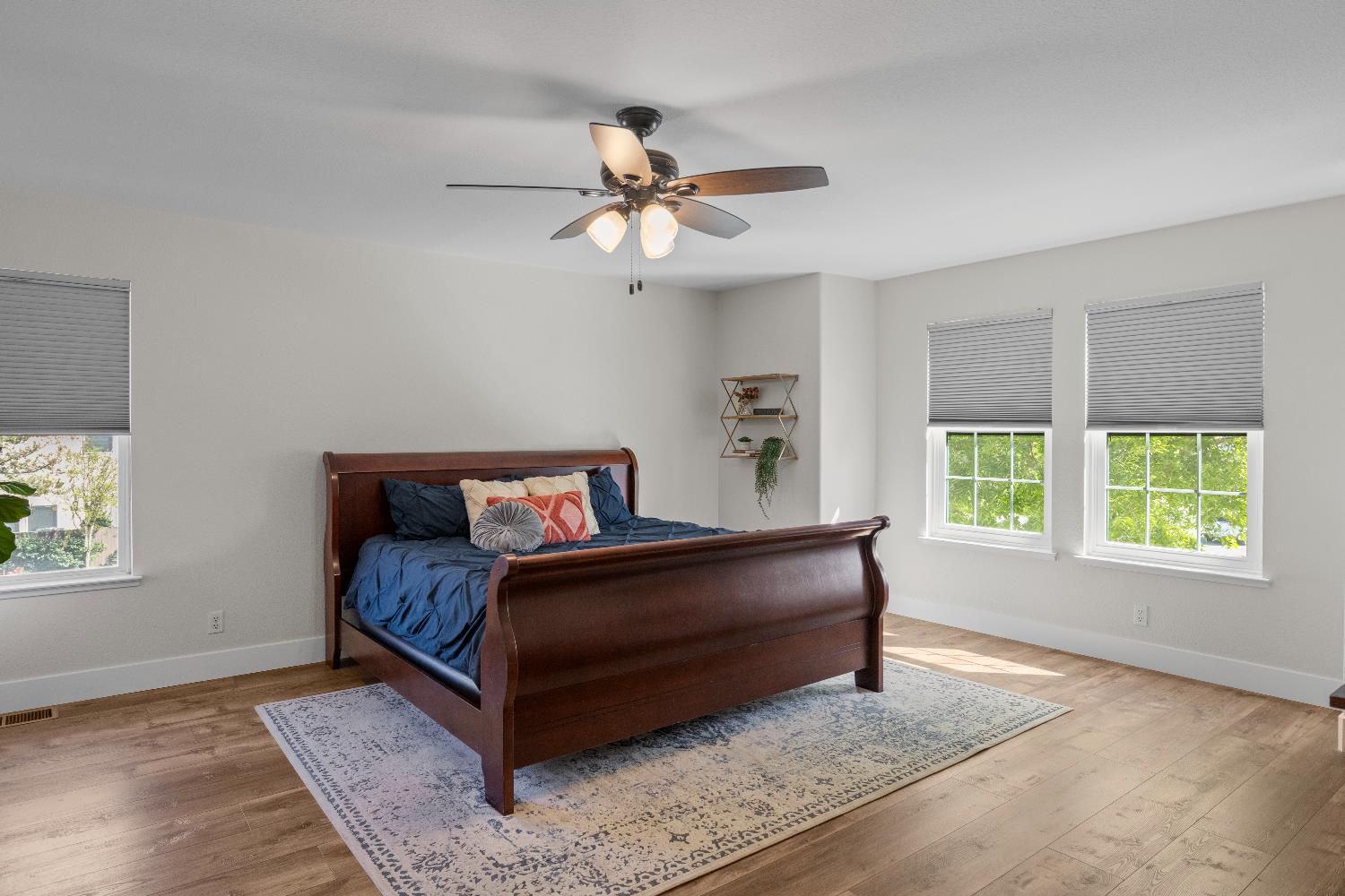 637 Rebekah Ct, Ripon, CA 95366