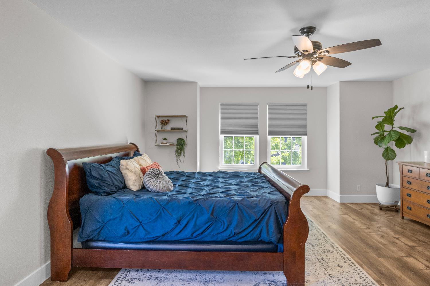 637 Rebekah Ct, Ripon, CA 95366