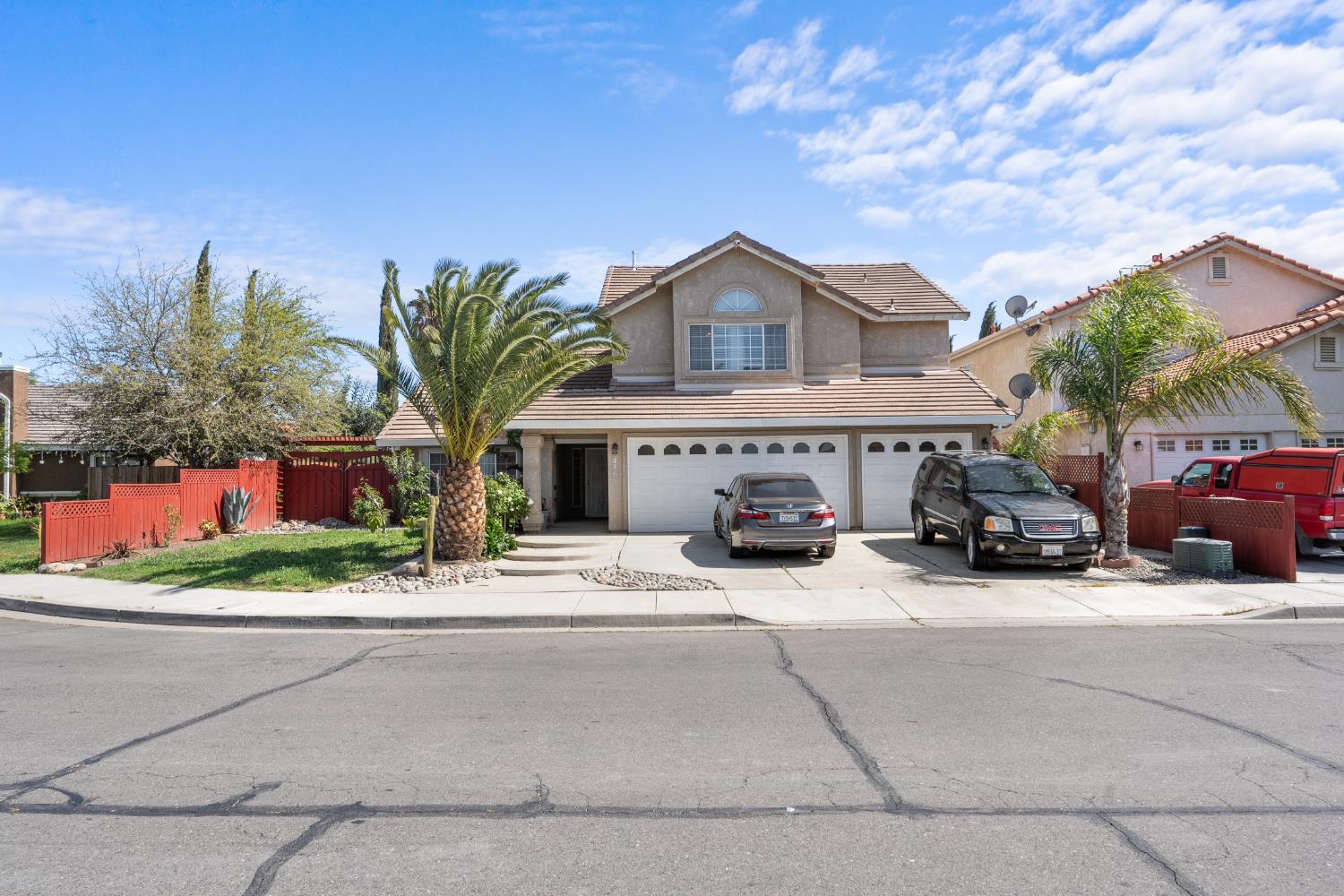 446 Port St, Los Banos, CA 93635