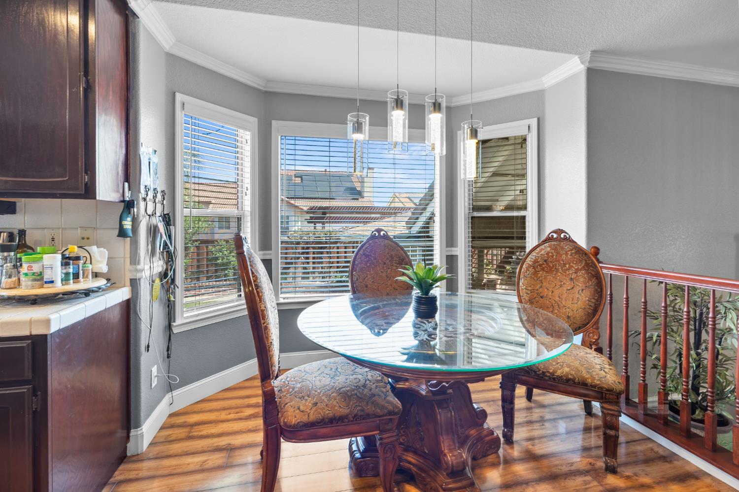 446 Port St, Los Banos, CA 93635