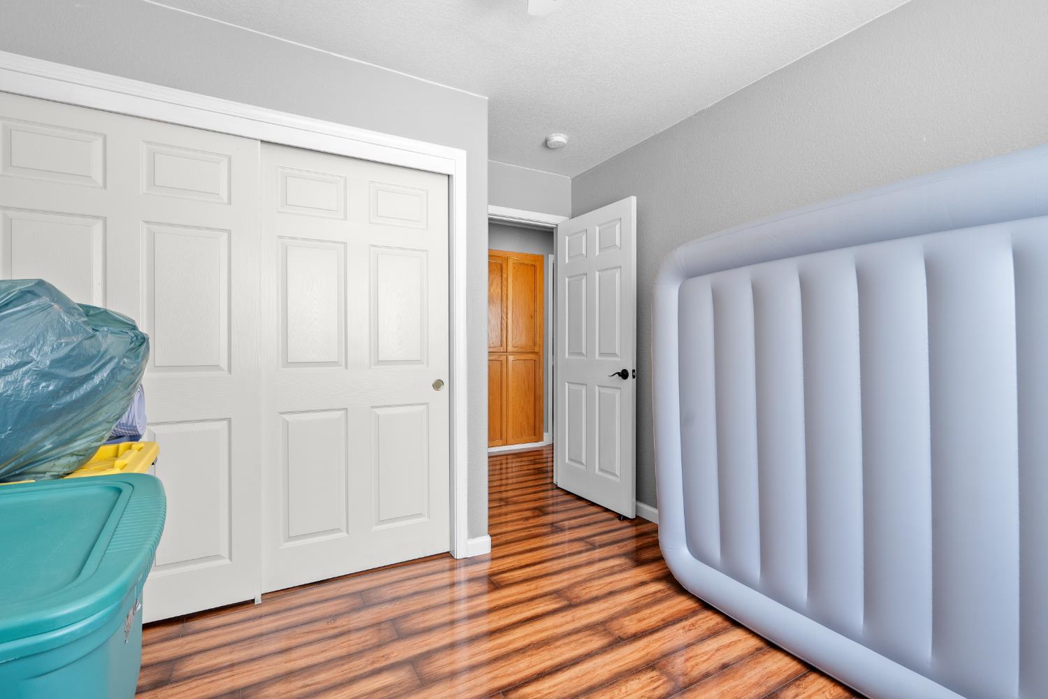 446 Port St, Los Banos, CA 93635