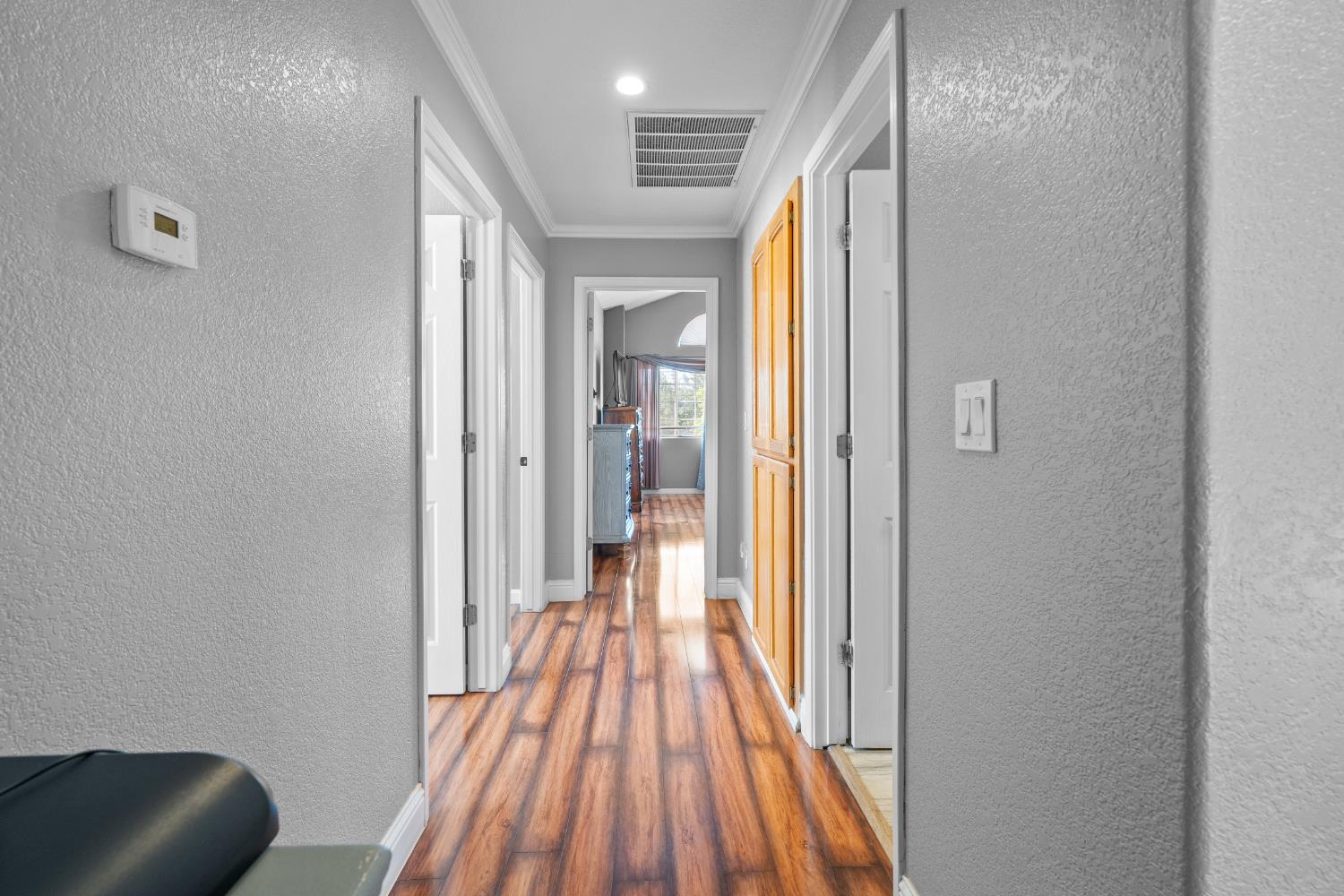 446 Port St, Los Banos, CA 93635