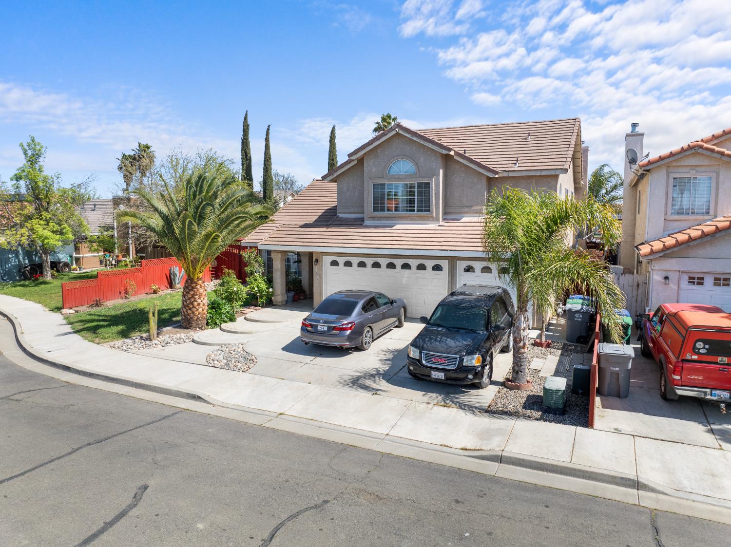 446 Port St, Los Banos, CA 93635