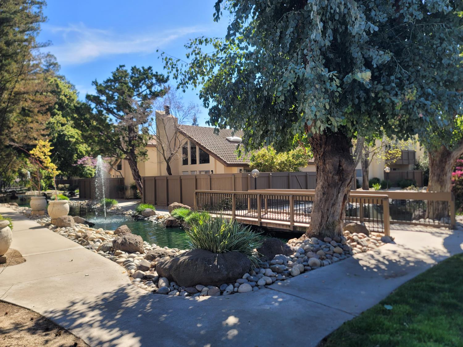 3701 Colonial Dr #89, Modesto, CA 95356