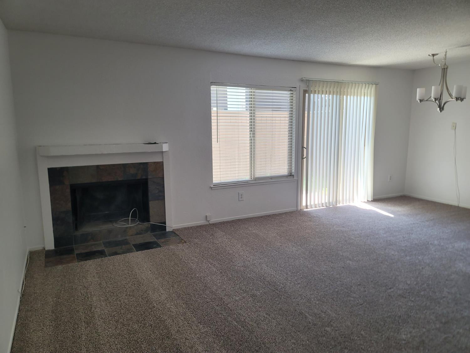 3701 Colonial Dr #89, Modesto, CA 95356