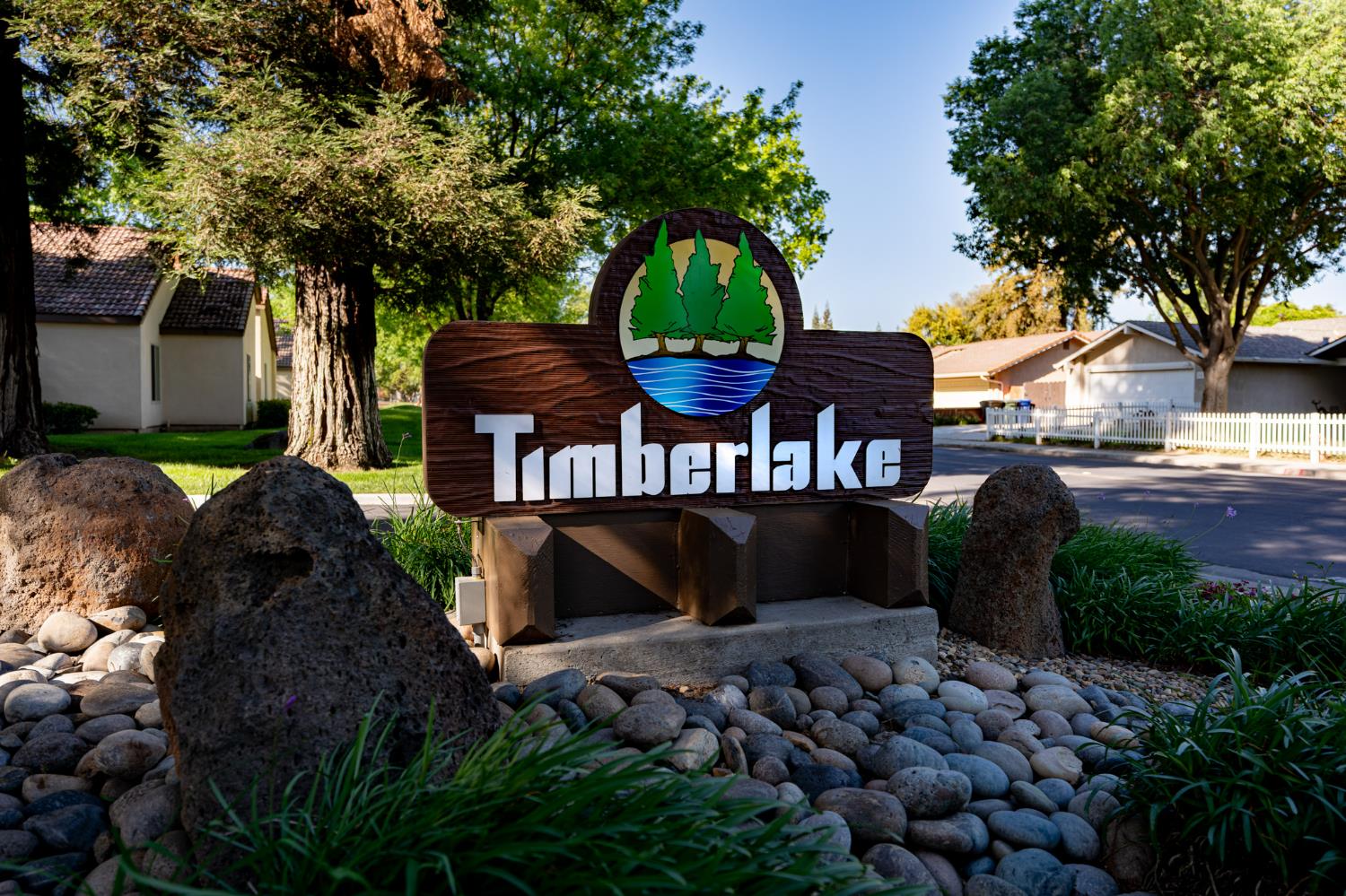 3701 Colonial Dr #89, Modesto, CA 95356