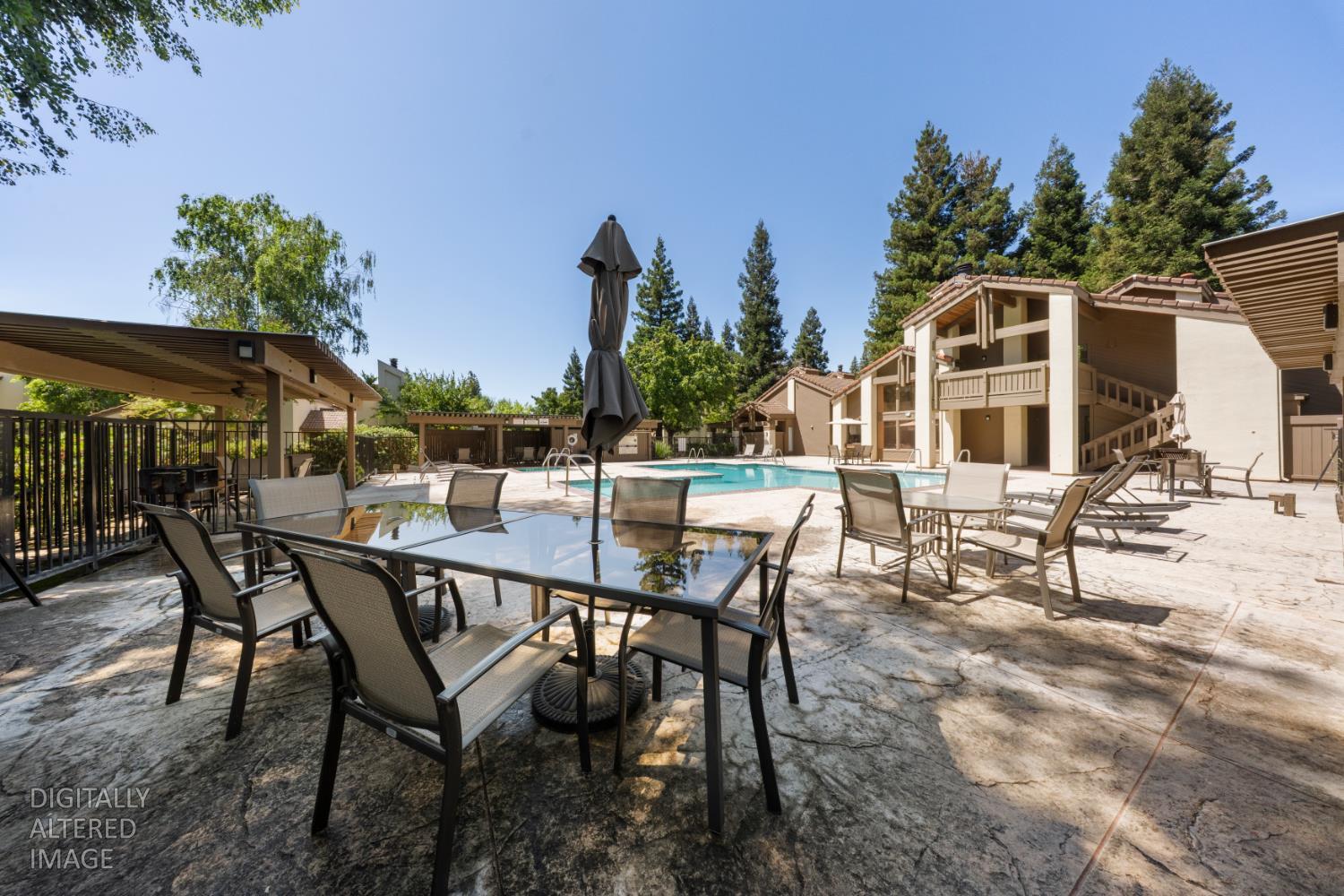 3701 Colonial Dr #89, Modesto, CA 95356