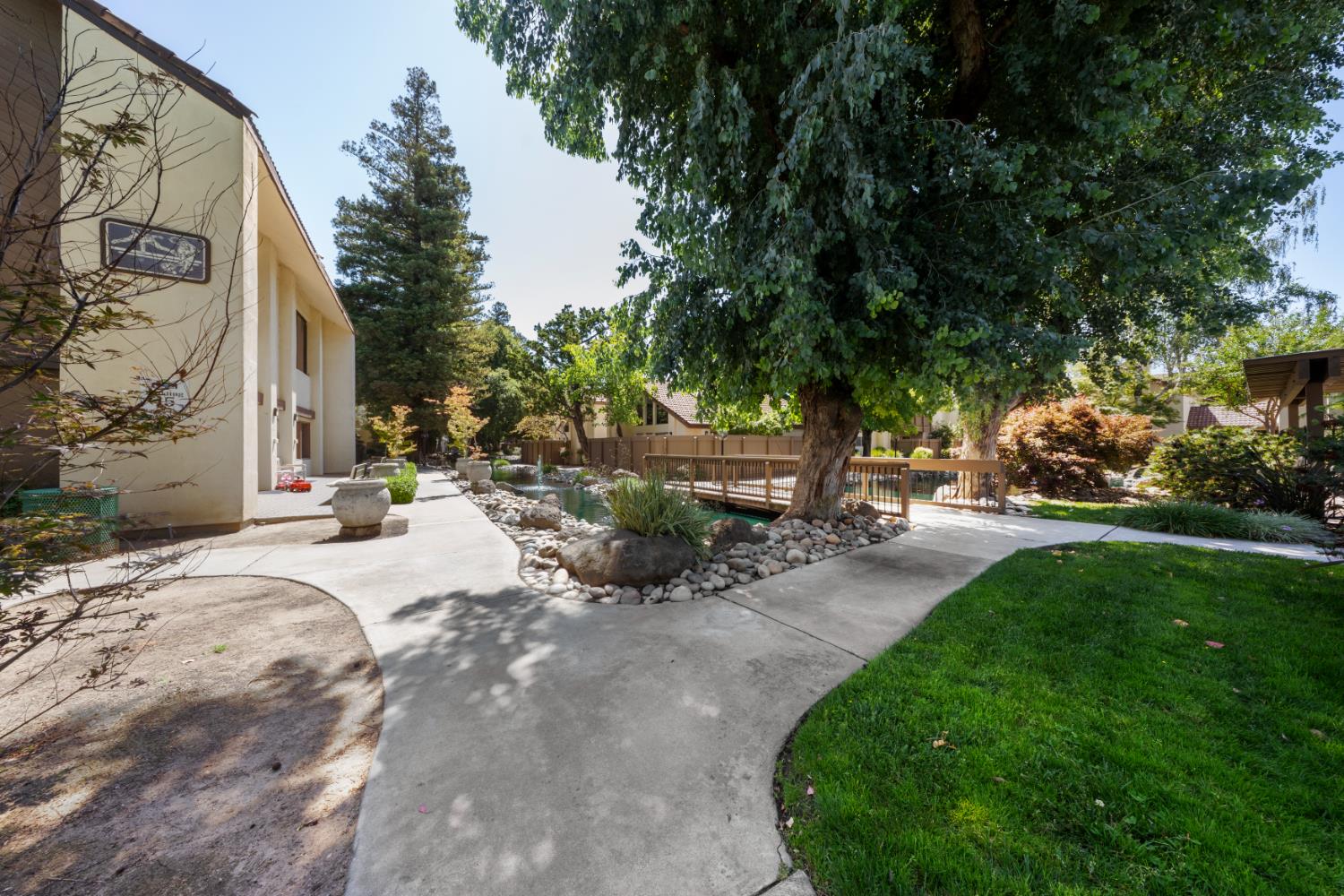 3701 Colonial Dr #89, Modesto, CA 95356