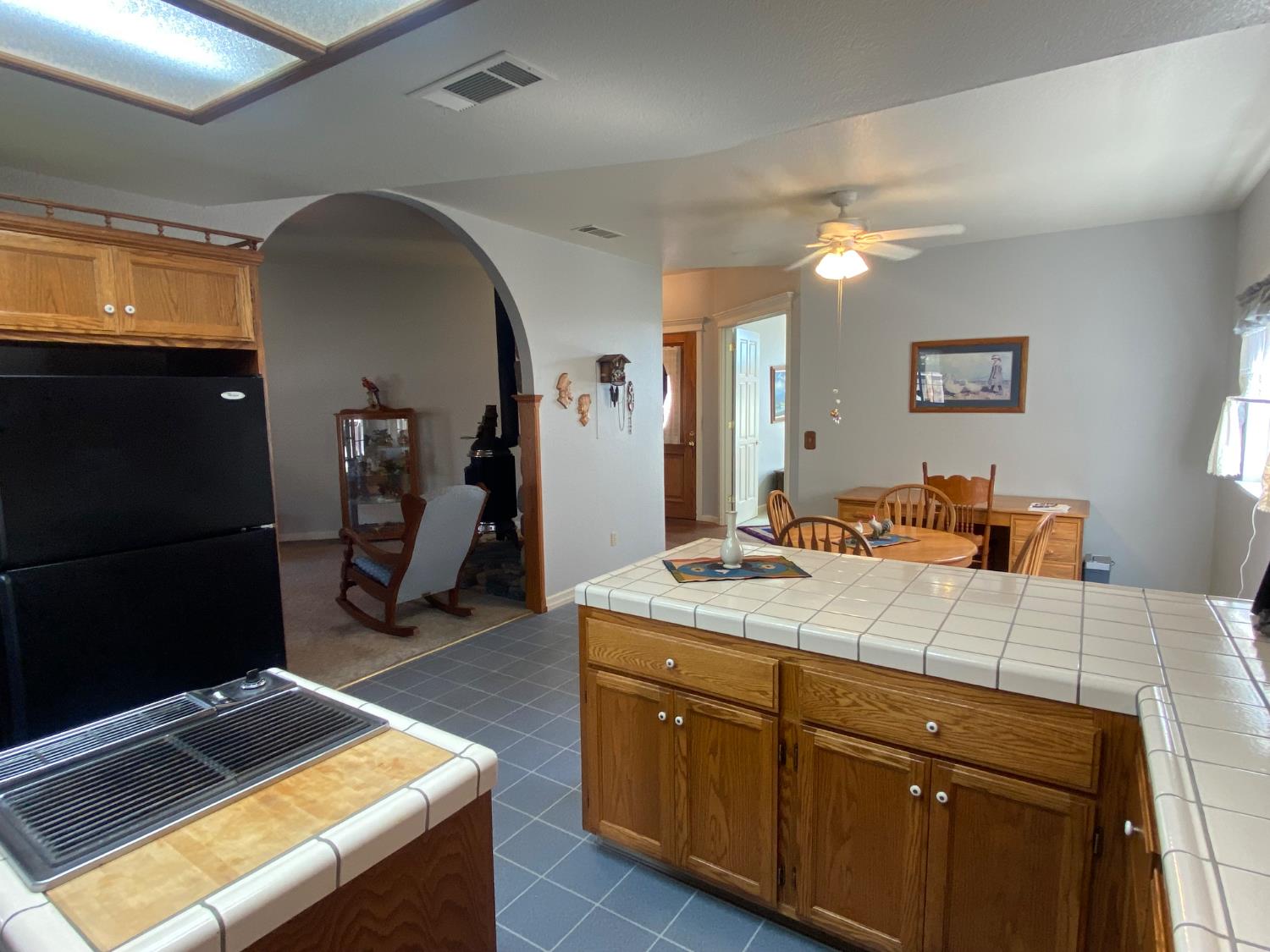 345 Riviera Way, Turlock, CA 95382