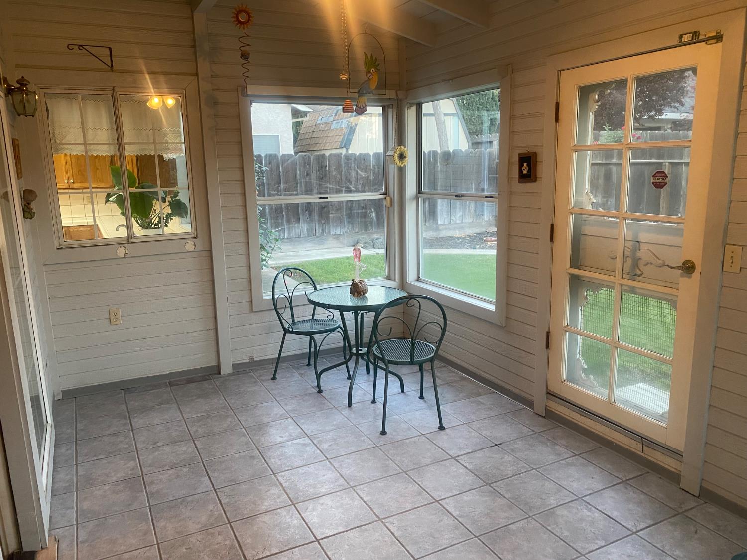 345 Riviera Way, Turlock, CA 95382