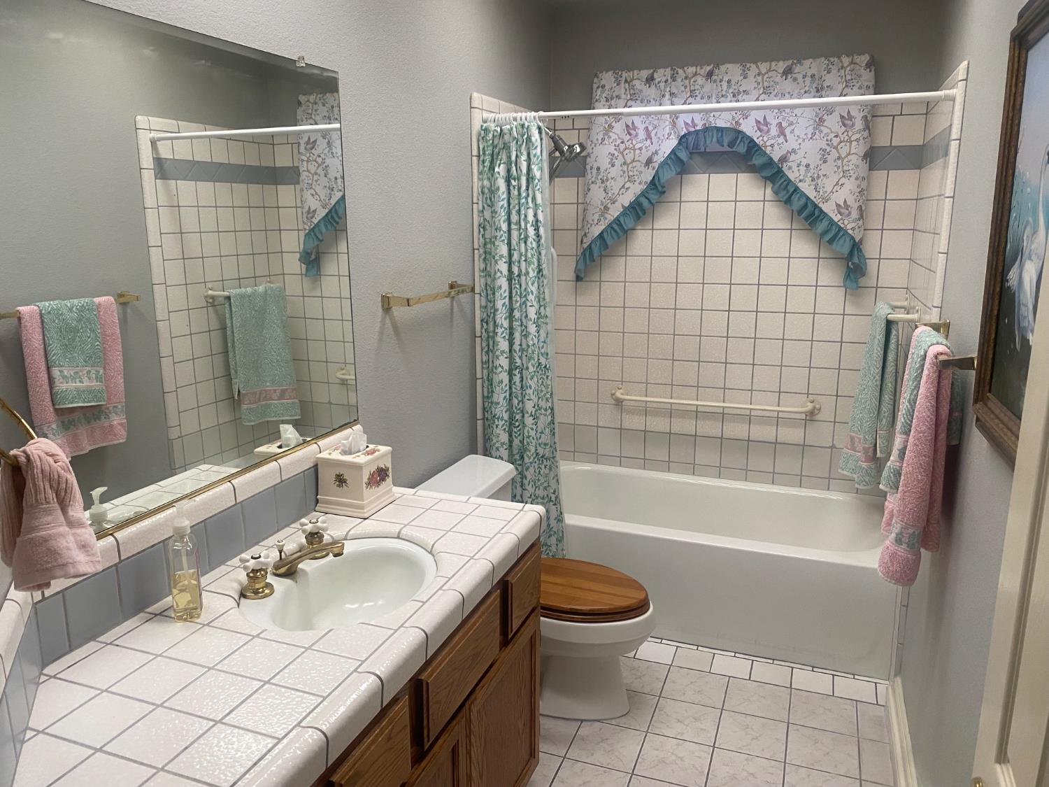 345 Riviera Way, Turlock, CA 95382